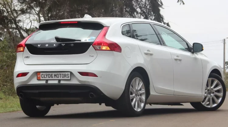 Volvo v40 t4