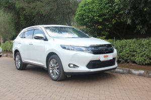 TOYOTA HARRIER.
