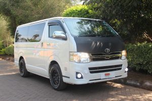 TOYOTA HIACE.