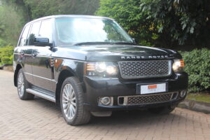 RANGE ROVER VOGUE AUTOBIOGRAPHY.