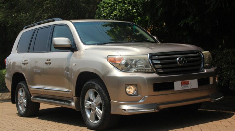 Toyota Landcruiser V8